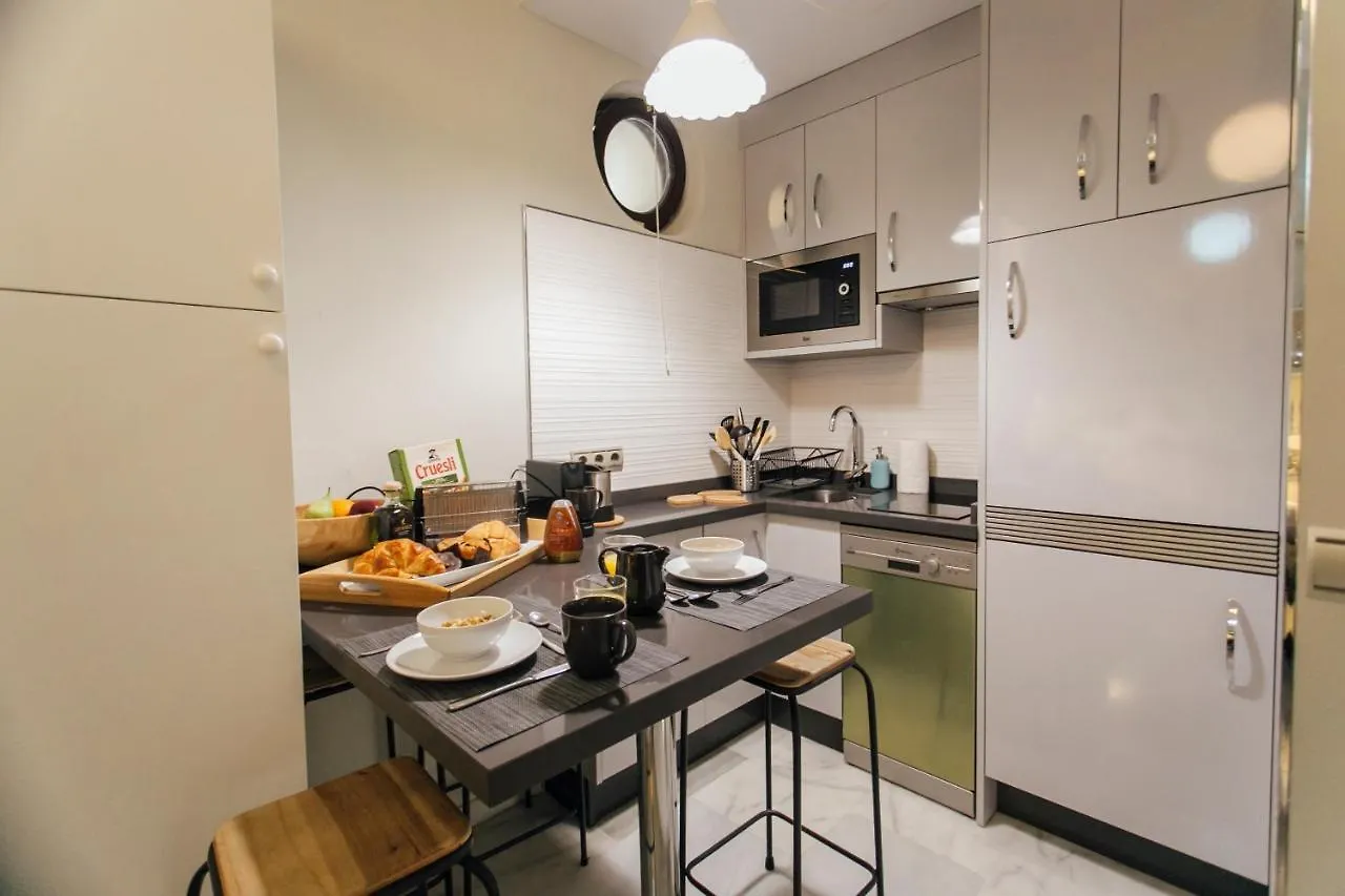 Comfortable Duplex- 1Bd 2Bth- Dean Miranda Seville 0*,  Spain